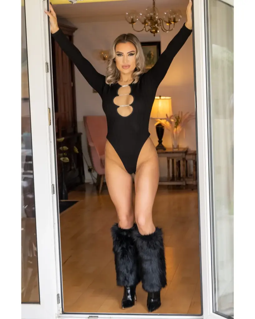 Beatrice — Models House archive